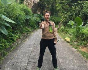 娱乐吃瓜酱爬山,娱乐吃瓜酱带你领略爬山乐趣